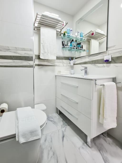 Modern Apartment Right In The Heart Of Benidorm Eksteriør bilde